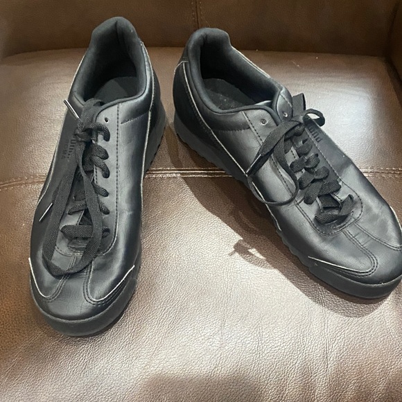 Puma Roma 24 Mens Shoes - Picture 1 of 7